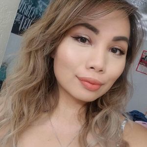 Meet your Posher, Rowena